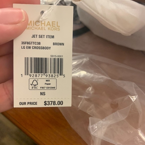 Brand Micheal Kors crossbody - Picture 3 of 4